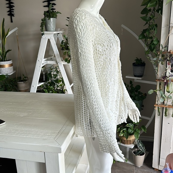 Crocheted Button up cardigan with Roses Down Center, Empire sleeves scal… - Picture 3 of 14